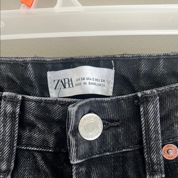 ZARA Straight Leg Ripped Black Distressed Denim - Picture 3 of 7